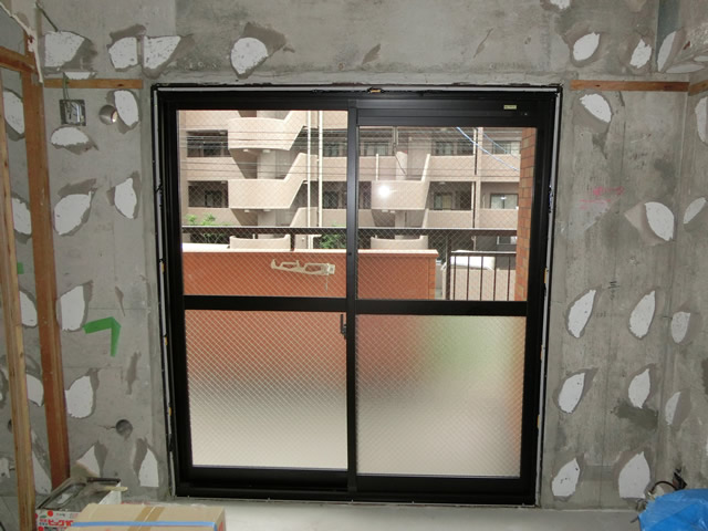 マンション窓の改修工事　サッシカバー工法　施工事例　名古屋市天白区